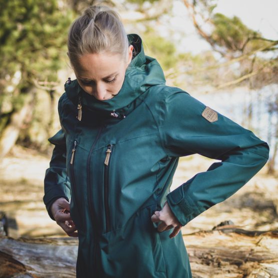 Ivalo Outa Forest - naisten vihreä kuoritakki